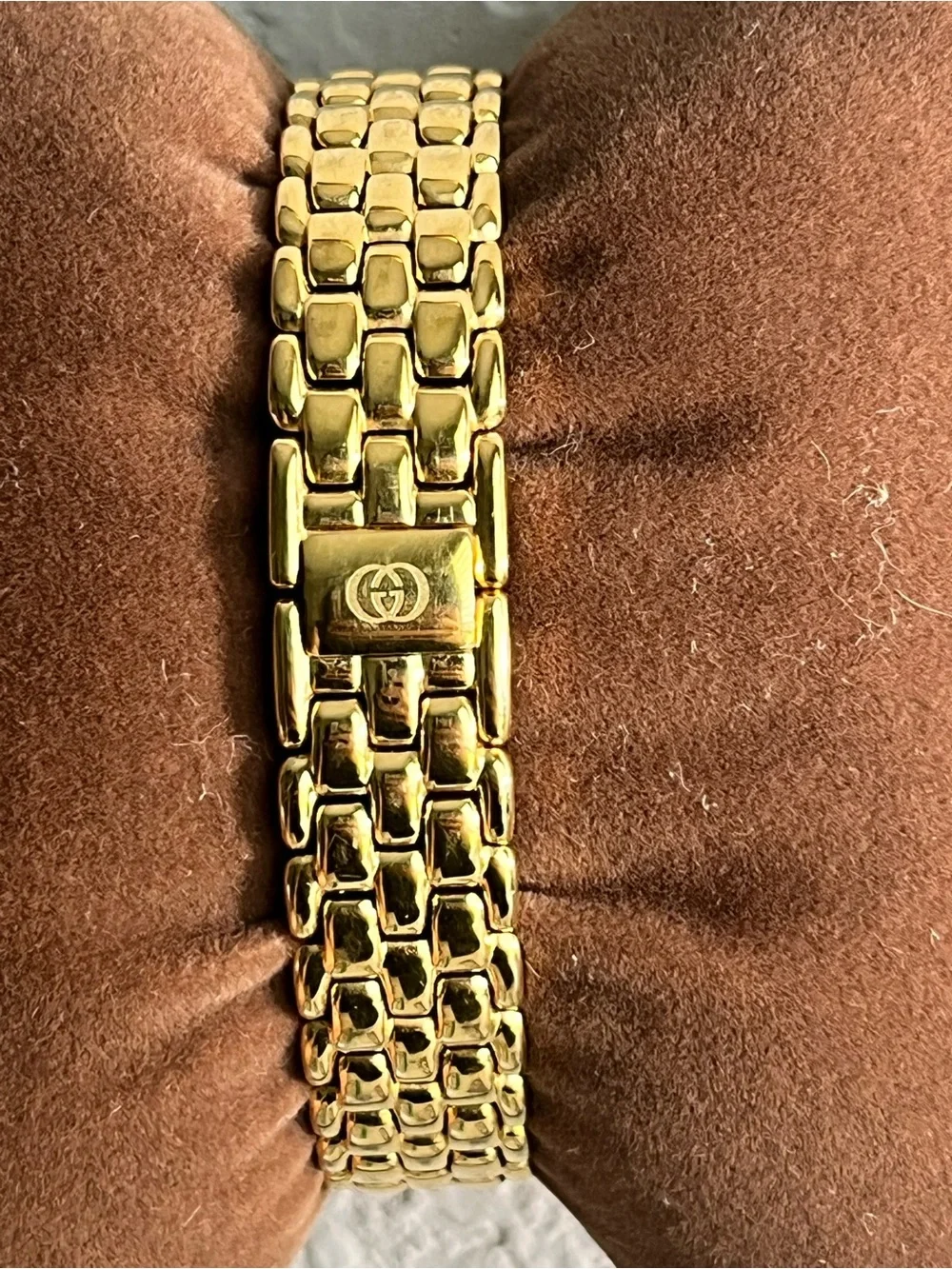 Gucci 3400L 18K Gold Plated Women's Watch.